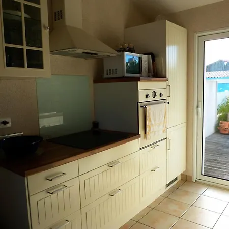 Дом отдыха Maison De Village 6 Pers A La Terriere, Animaux Admis - Fr-1-194-451 *