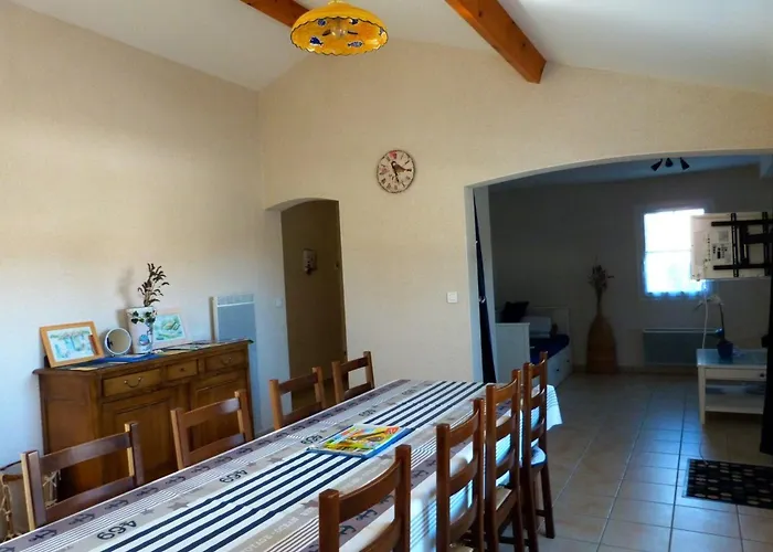 Maison De Village 6 Pers A La Terriere, Animaux Admis - Fr-1-194-451 *