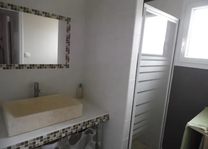 Maison De Village 6 Pers A La Terriere, Animaux Admis - Fr-1-194-451 Holiday home