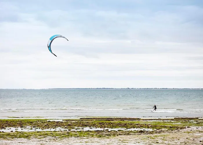 Maison De Village 6 Pers A La Terriere, Animaux Admis - Fr-1-194-451